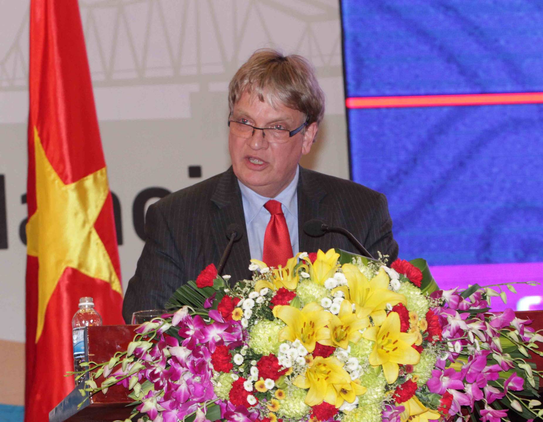 Senator Schrijver tijdens de 132ste Assemblee van de IPU in Hanoi