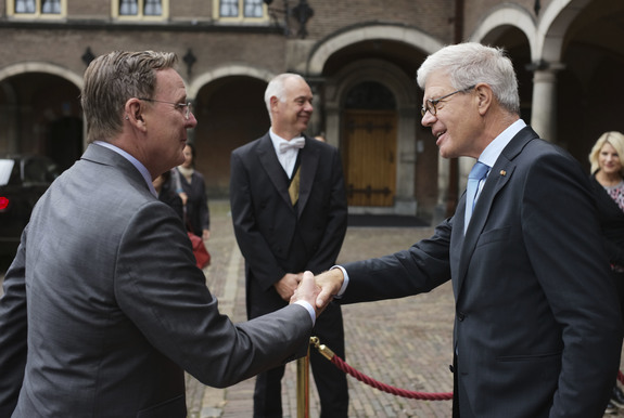 Minister-president Thüringen wordt ontvangen door Ondervoorzitter Flierman