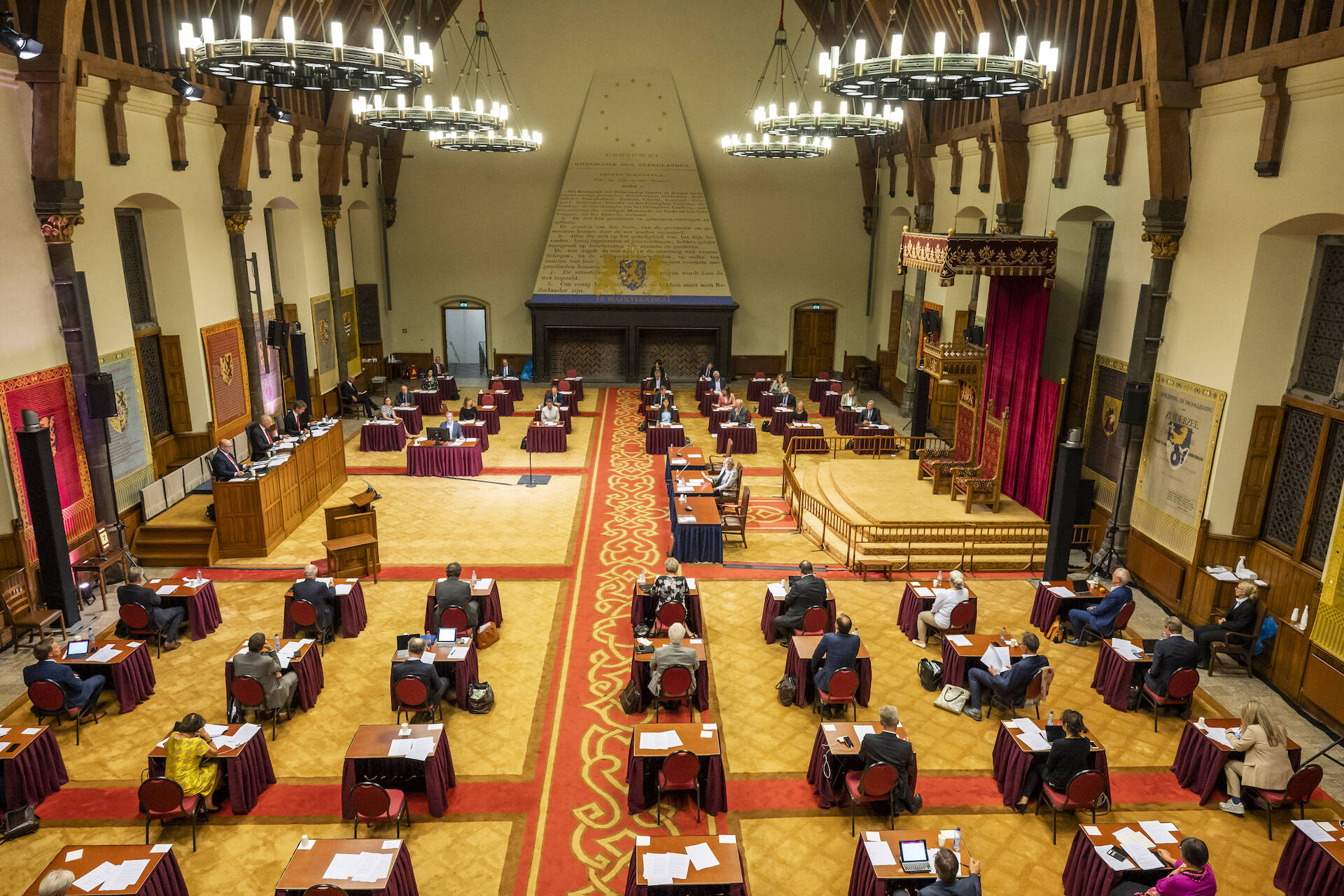 Kamer stemt in met twee aanvullende begrotingen van Financiën
