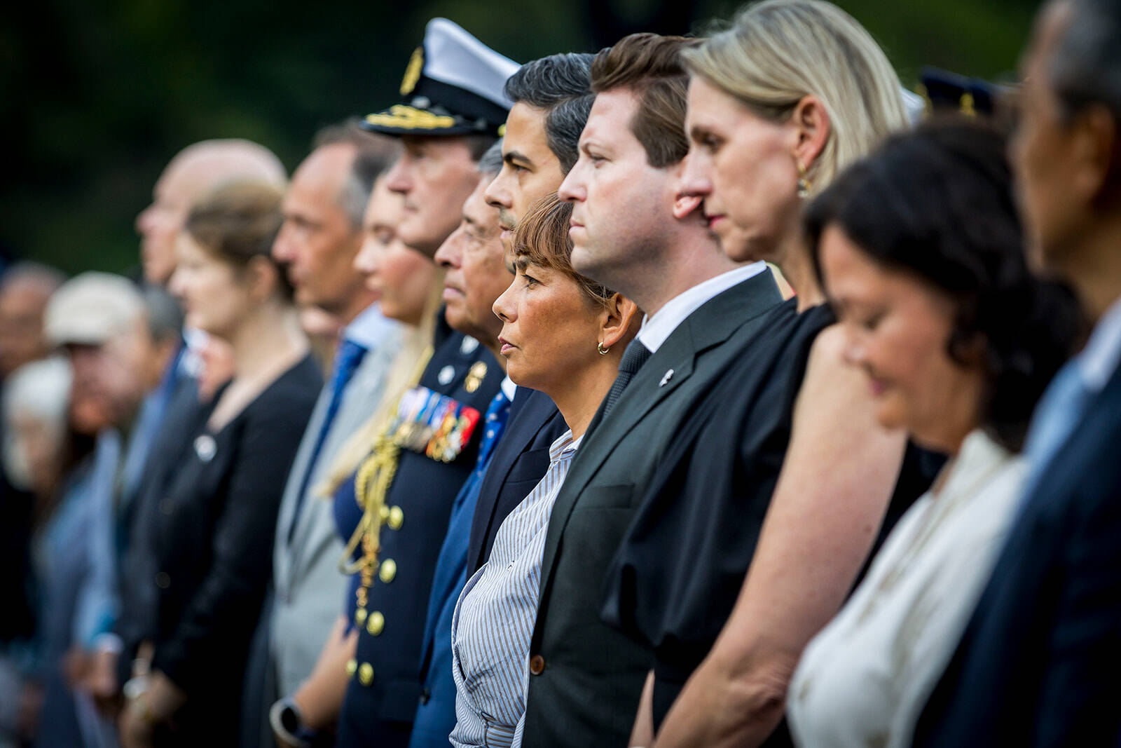 Eerste Kamervoorzitter Mei Li Vos en Tweede Kamervoorzitter Thom van Campen aanwezig bij de Nationale Herdenking