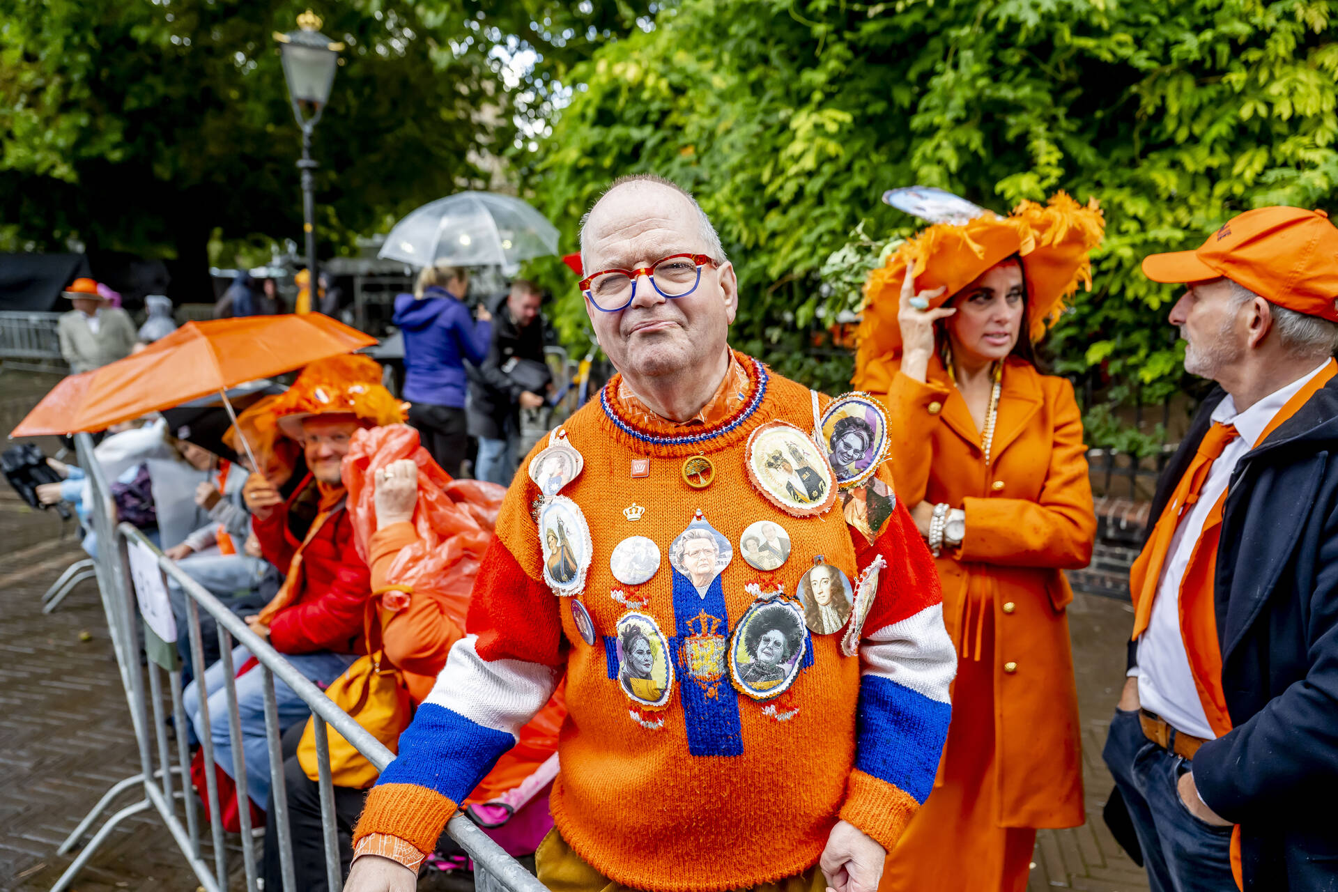 Publiek langs de route tijdens Prinsjesdag.
