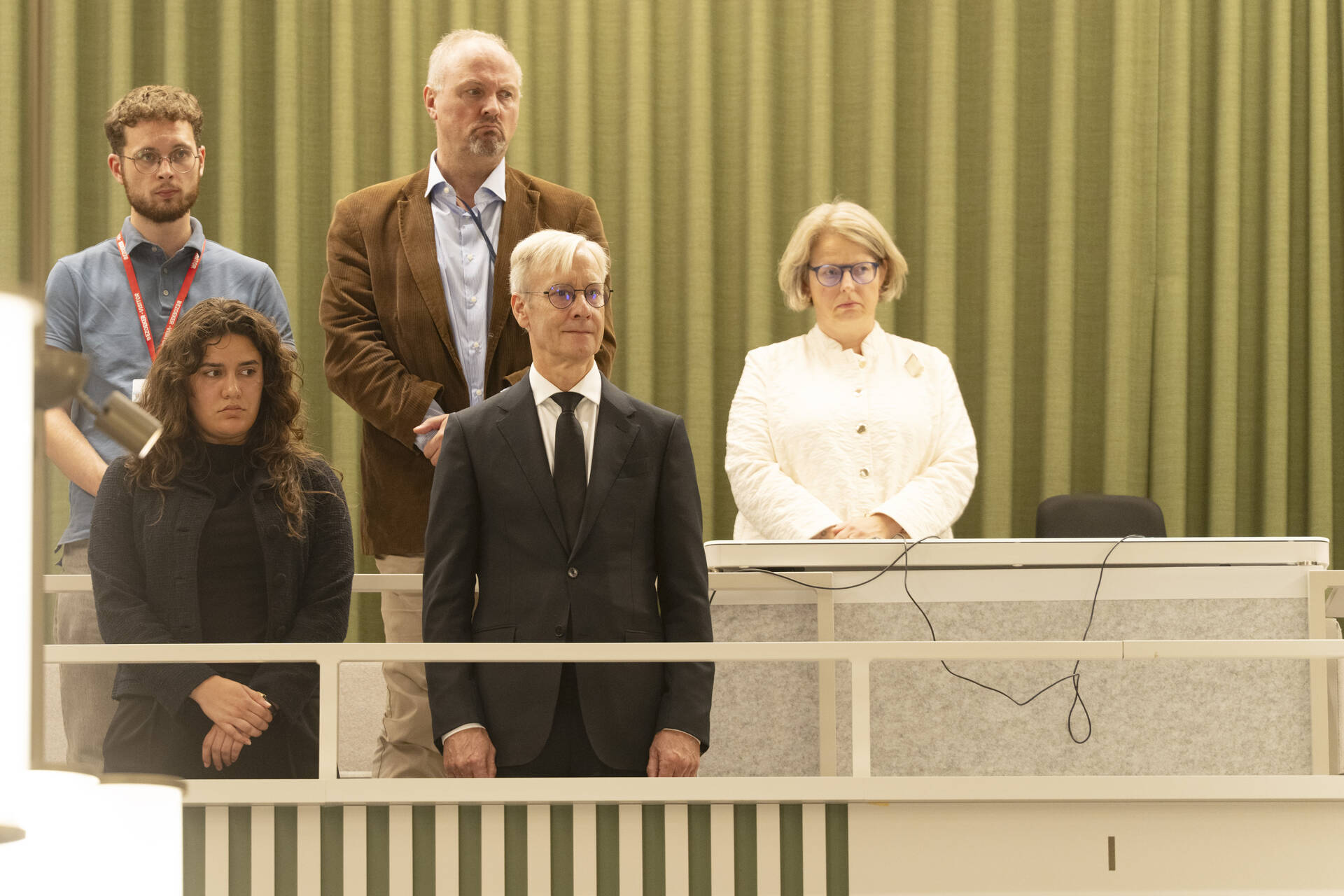 De Noorse ambassadeur Erling Rimestad bij de herdenking in de Eerste Kamer