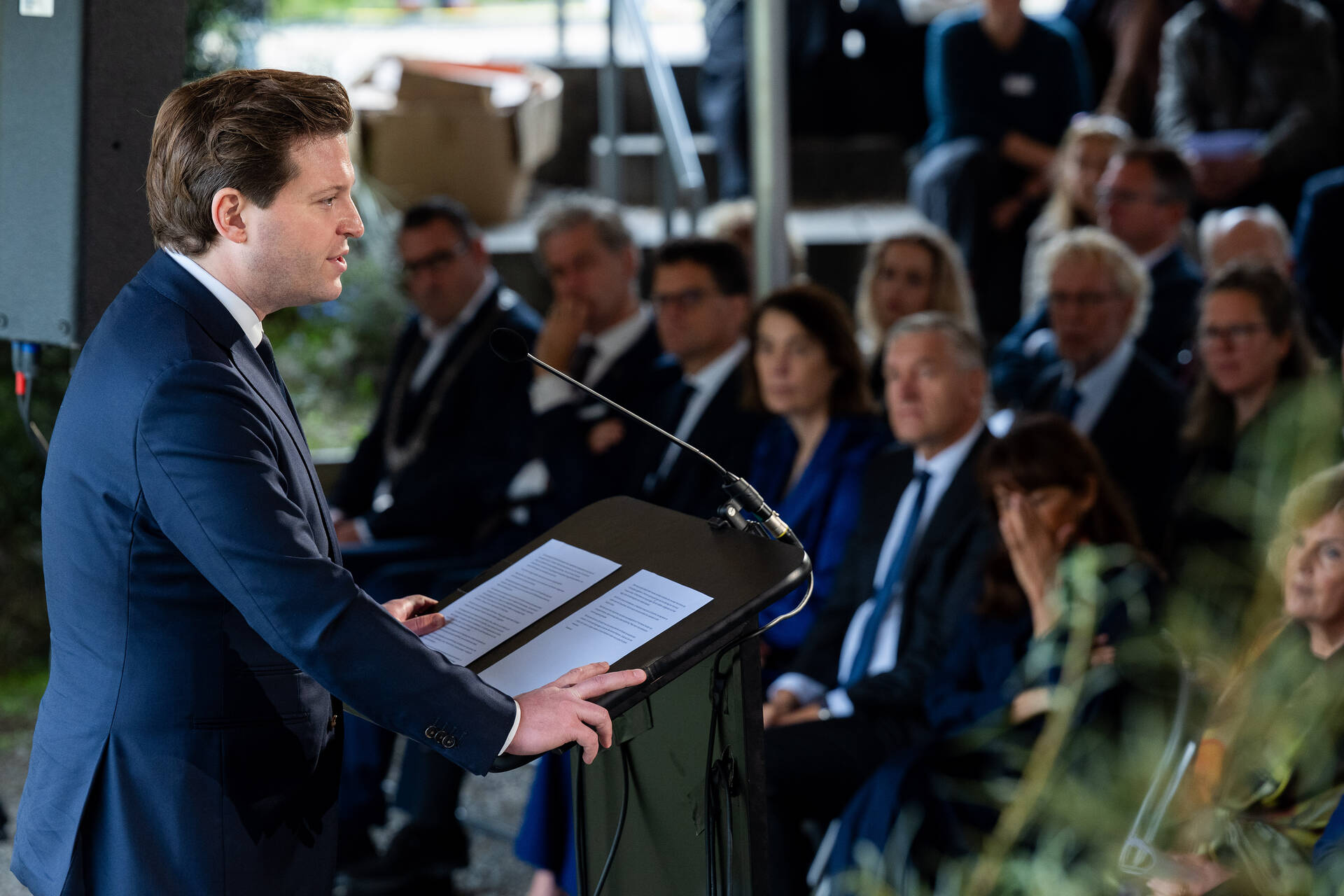 Tweede Kamervoorzitter Thom van Campen hield een toespraak