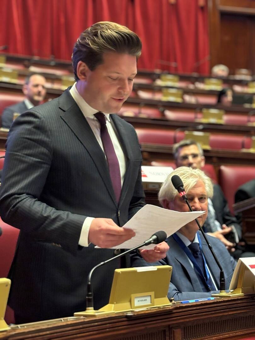 Tweede Kamervoorzitter Thom van Campen tijdens zijn toespraak