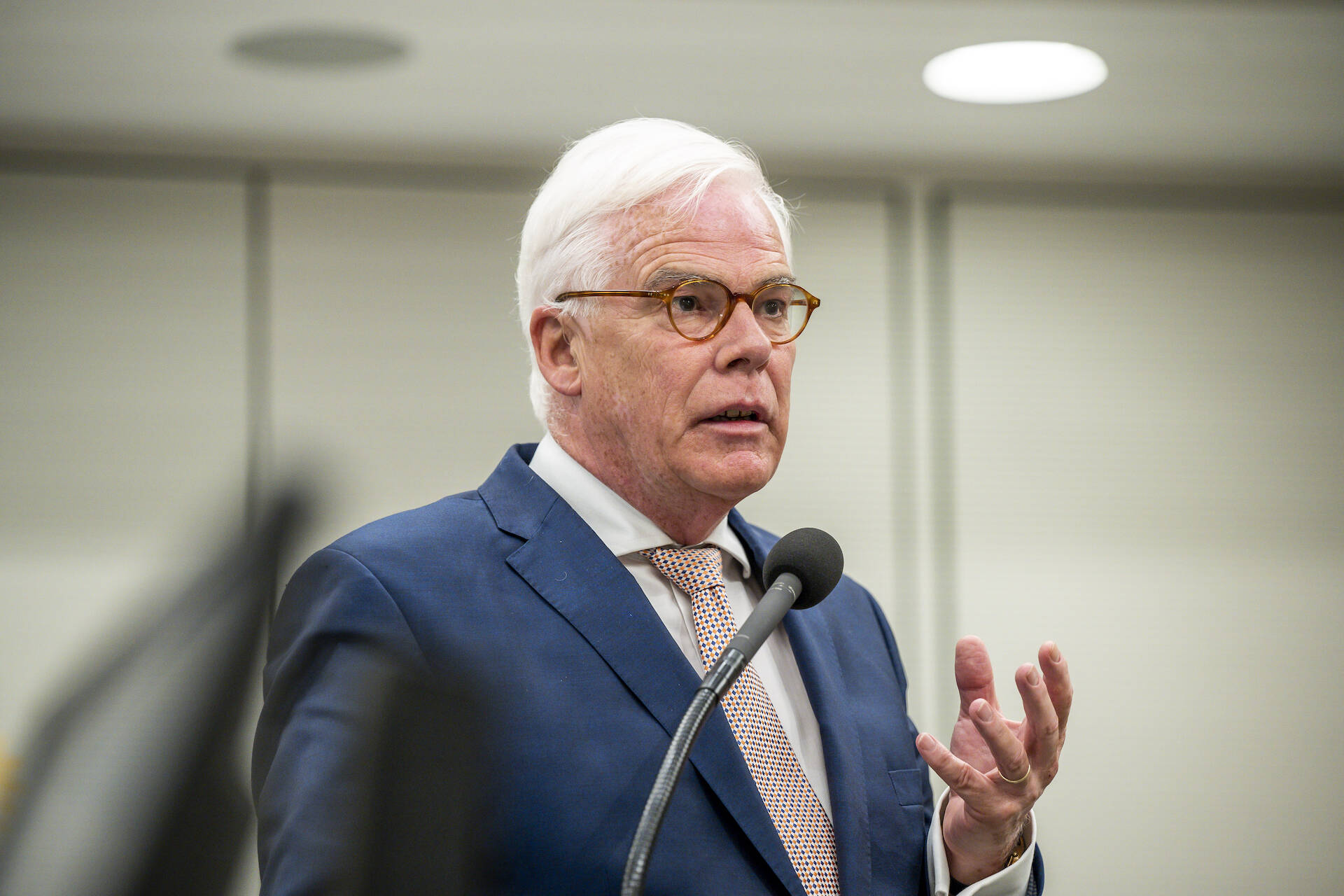 Senator Van Ballekom (VVD)